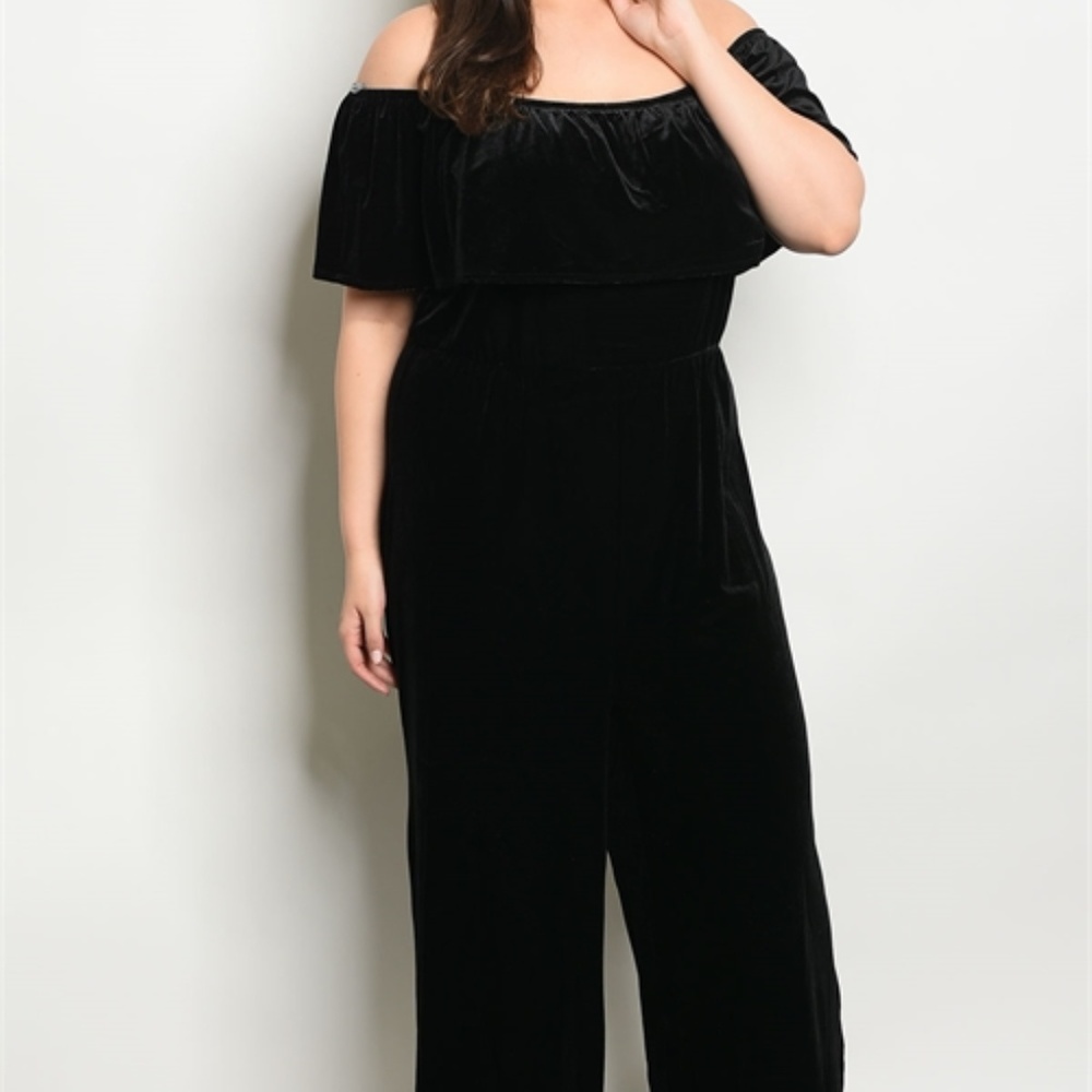 BLACK VELVET JUMPSUIT - PLUS SIZE